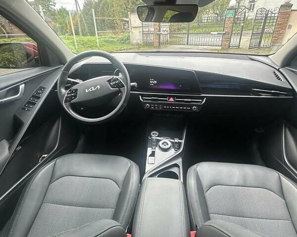 Красный Киа Niro, объемом двигателя 0 л и пробегом 14 тыс. км за 24300 $, фото 26 на Automoto.ua