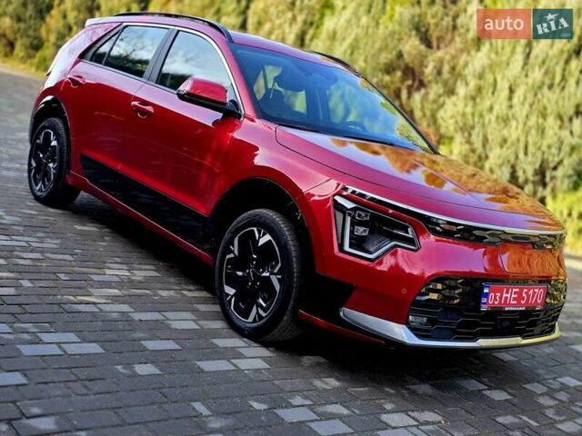 Красный Киа Niro, объемом двигателя 0 л и пробегом 19 тыс. км за 27900 $, фото 5 на Automoto.ua