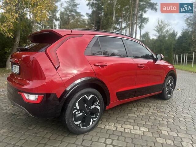 Красный Киа Niro, объемом двигателя 0 л и пробегом 14 тыс. км за 24300 $, фото 2 на Automoto.ua