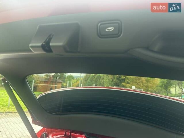 Красный Киа Niro, объемом двигателя 0 л и пробегом 14 тыс. км за 24300 $, фото 30 на Automoto.ua