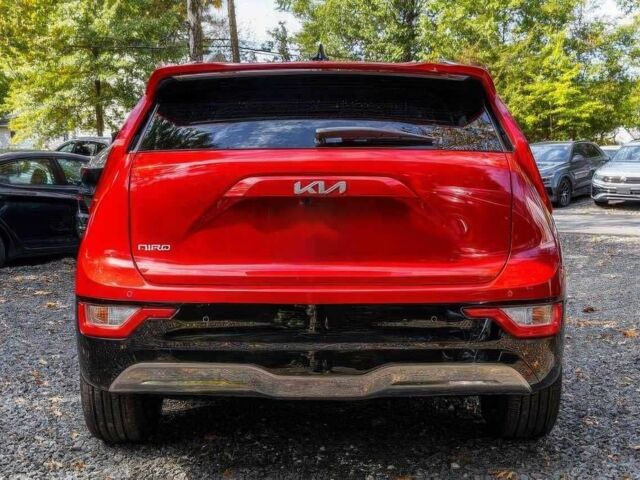 Красный Киа Niro, объемом двигателя 0 л и пробегом 27 тыс. км за 19000 $, фото 4 на Automoto.ua