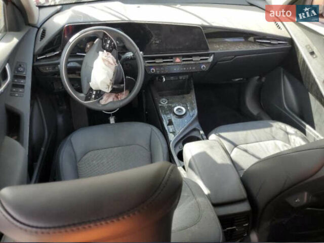 Красный Киа Niro, объемом двигателя 0 л и пробегом 31 тыс. км за 7800 $, фото 6 на Automoto.ua