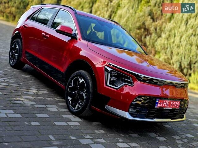 Красный Киа Niro, объемом двигателя 0 л и пробегом 19 тыс. км за 27900 $, фото 3 на Automoto.ua