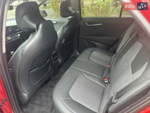 Красный Киа Niro, объемом двигателя 0 л и пробегом 14 тыс. км за 24300 $, фото 16 на Automoto.ua