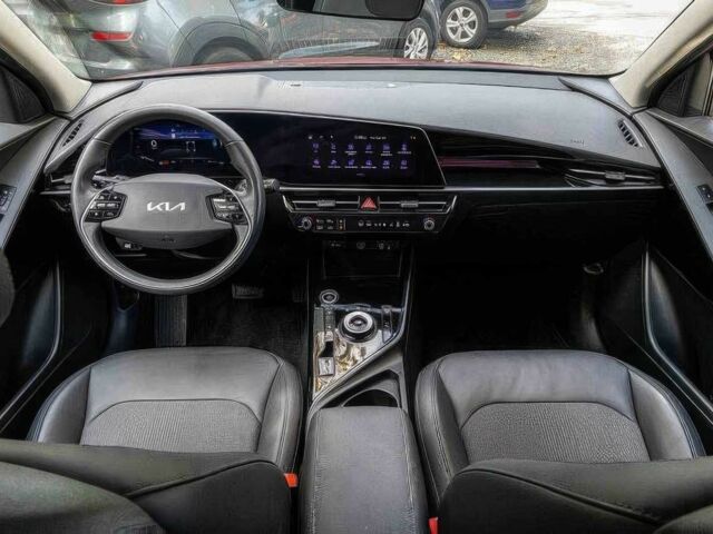 Красный Киа Niro, объемом двигателя 0 л и пробегом 27 тыс. км за 19000 $, фото 8 на Automoto.ua