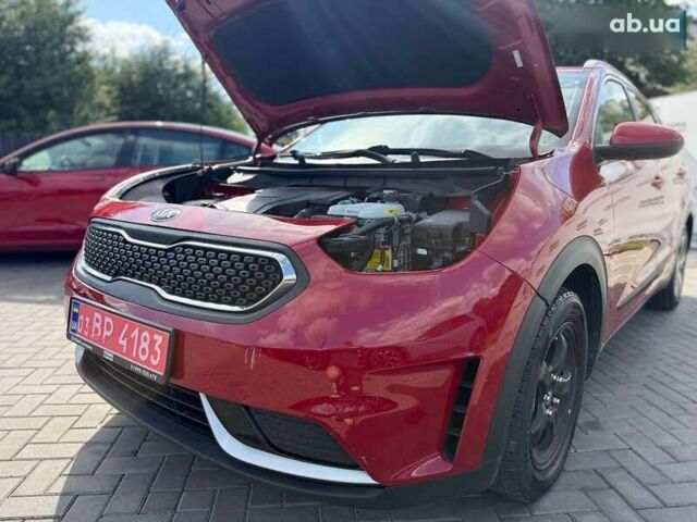 Киа Niro, объемом двигателя 0 л и пробегом 174 тыс. км за 10100 $, фото 6 на Automoto.ua