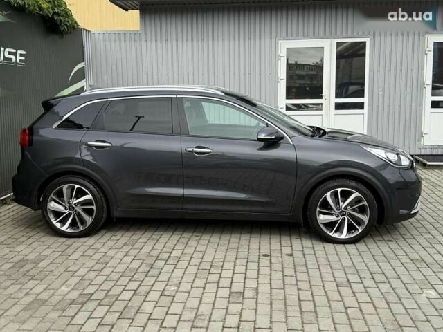Киа Niro, объемом двигателя 0 л и пробегом 111 тыс. км за 18500 $, фото 5 на Automoto.ua