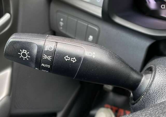 Кіа Niro, об'ємом двигуна 0 л та пробігом 60 тис. км за 14200 $, фото 20 на Automoto.ua