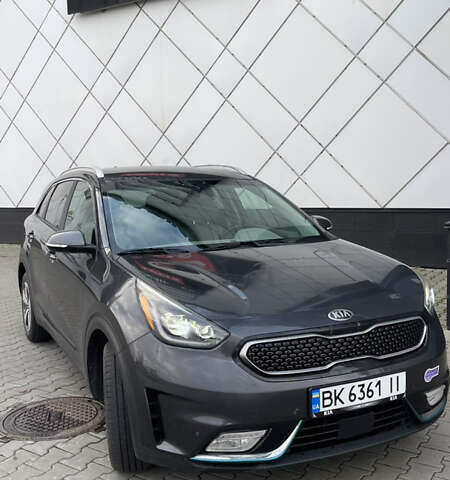 Кіа Niro, об'ємом двигуна 1.58 л та пробігом 70 тис. км за 19500 $, фото 12 на Automoto.ua