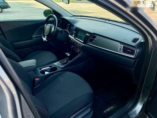 Кіа Niro, об'ємом двигуна 0 л та пробігом 139 тис. км за 15990 $, фото 22 на Automoto.ua