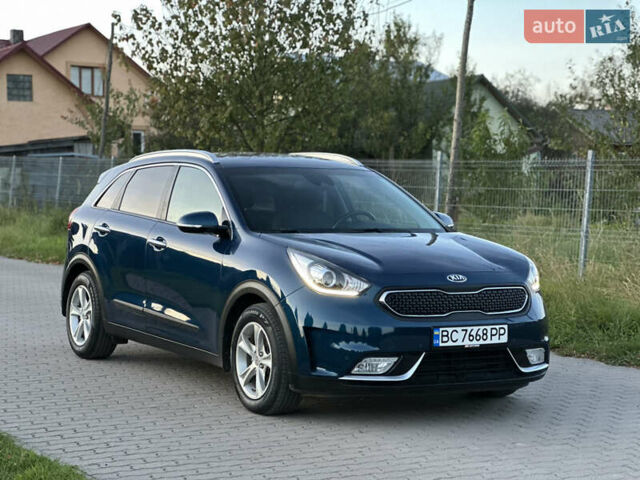 Киа Niro, объемом двигателя 1.58 л и пробегом 135 тыс. км за 17000 $, фото 2 на Automoto.ua
