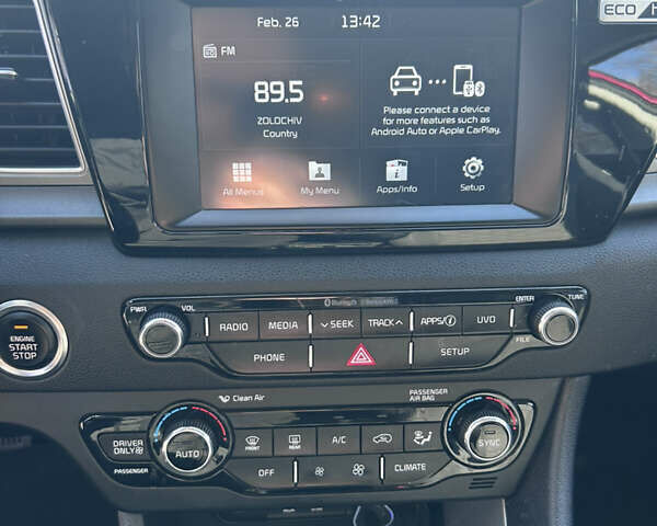 Киа Niro, объемом двигателя 1.58 л и пробегом 81 тыс. км за 15000 $, фото 12 на Automoto.ua