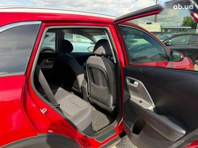 Киа Niro, объемом двигателя 0 л и пробегом 174 тыс. км за 10100 $, фото 15 на Automoto.ua