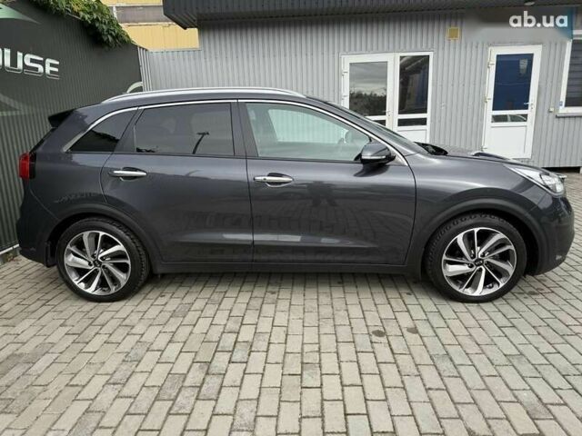 Киа Niro, объемом двигателя 0 л и пробегом 111 тыс. км за 18500 $, фото 7 на Automoto.ua