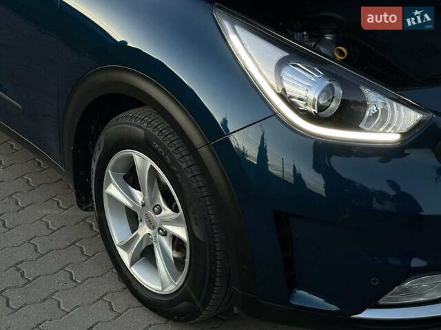 Кіа Niro, об'ємом двигуна 1.58 л та пробігом 135 тис. км за 17000 $, фото 21 на Automoto.ua