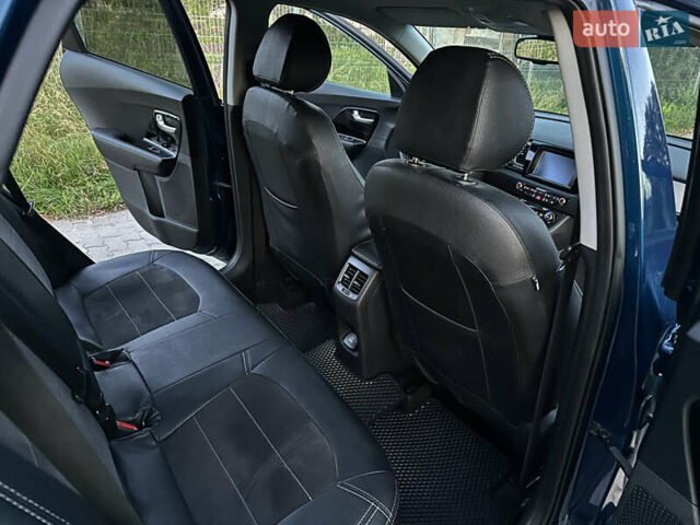 Киа Niro, объемом двигателя 1.58 л и пробегом 135 тыс. км за 17000 $, фото 11 на Automoto.ua