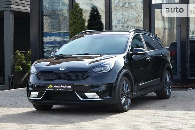 Кіа Niro, об'ємом двигуна 1.59 л та пробігом 184 тис. км за 16999 $, фото 4 на Automoto.ua