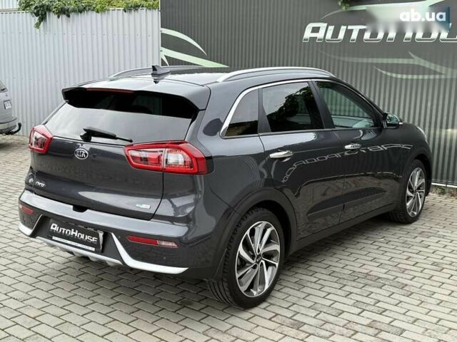 Киа Niro, объемом двигателя 0 л и пробегом 111 тыс. км за 18500 $, фото 19 на Automoto.ua
