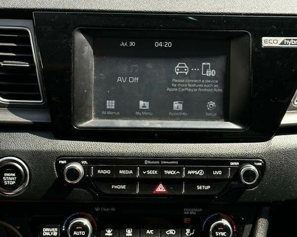 Киа Niro, объемом двигателя 0 л и пробегом 168 тыс. км за 13800 $, фото 9 на Automoto.ua