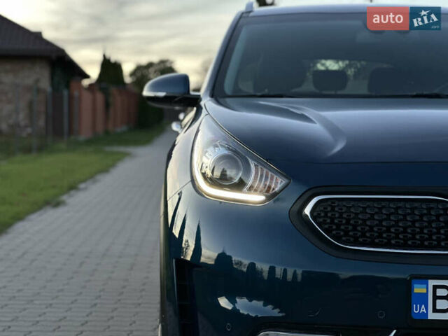 Кіа Niro, об'ємом двигуна 1.58 л та пробігом 135 тис. км за 17000 $, фото 8 на Automoto.ua