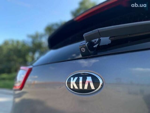 Кіа Niro, об'ємом двигуна 0 л та пробігом 139 тис. км за 15990 $, фото 16 на Automoto.ua