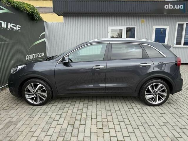 Киа Niro, объемом двигателя 0 л и пробегом 111 тыс. км за 18500 $, фото 22 на Automoto.ua