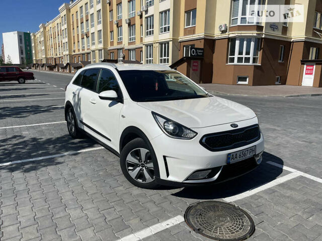 Киа Niro, объемом двигателя 1.58 л и пробегом 129 тыс. км за 17300 $, фото 13 на Automoto.ua