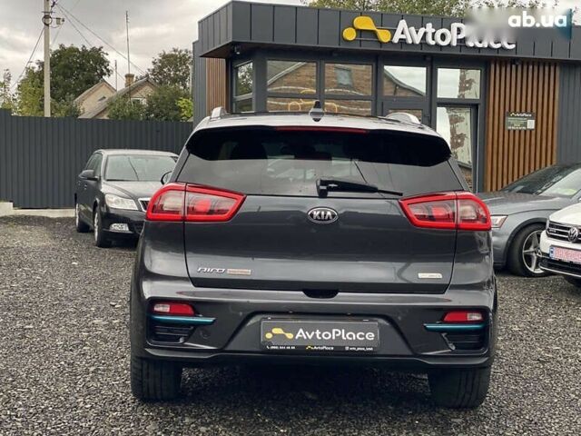 Киа Niro, объемом двигателя 0 л и пробегом 154 тыс. км за 18300 $, фото 8 на Automoto.ua