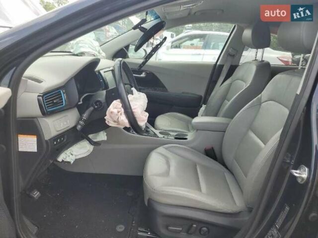 Киа Niro, объемом двигателя 0 л и пробегом 74 тыс. км за 8900 $, фото 5 на Automoto.ua