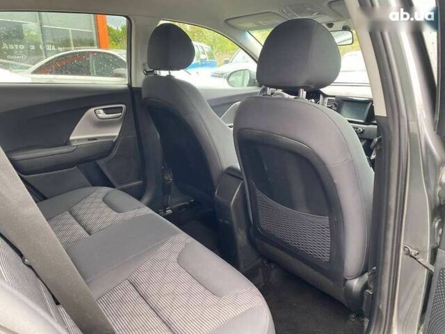 Кіа Niro, об'ємом двигуна 0 л та пробігом 208 тис. км за 15300 $, фото 21 на Automoto.ua