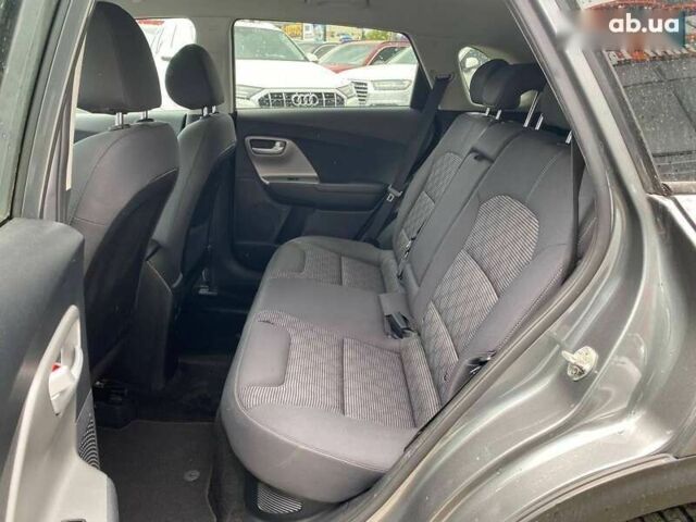 Кіа Niro, об'ємом двигуна 0 л та пробігом 208 тис. км за 15300 $, фото 18 на Automoto.ua