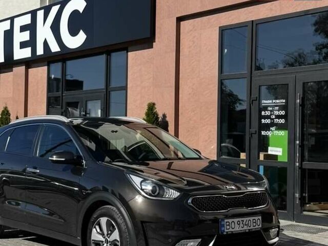 Киа Niro, объемом двигателя 1.58 л и пробегом 176 тыс. км за 17200 $, фото 1 на Automoto.ua
