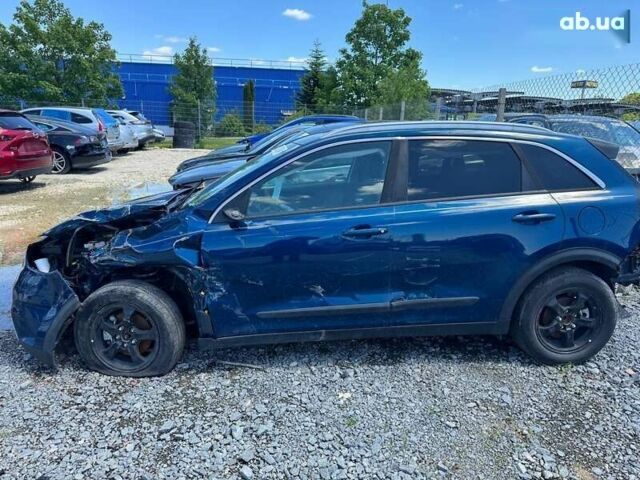 Киа Niro, объемом двигателя 0 л и пробегом 130 тыс. км за 9700 $, фото 1 на Automoto.ua