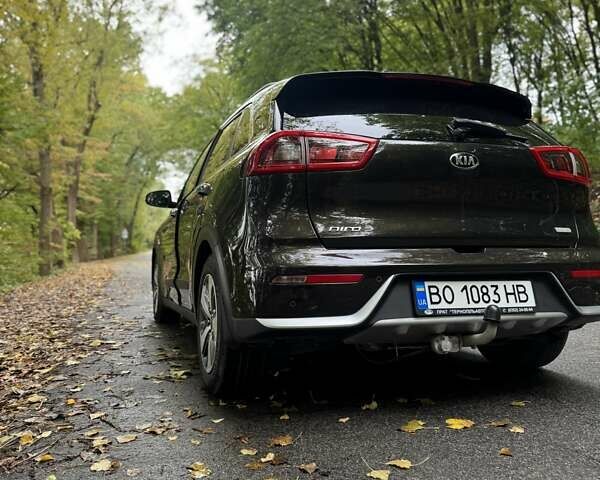 Киа Niro, объемом двигателя 1.58 л и пробегом 176 тыс. км за 17200 $, фото 8 на Automoto.ua