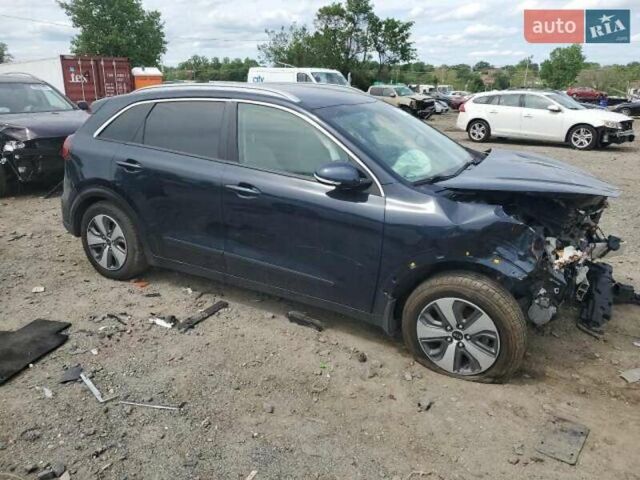 Киа Niro, объемом двигателя 0 л и пробегом 74 тыс. км за 8900 $, фото 10 на Automoto.ua