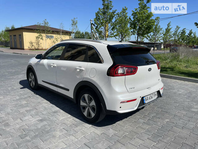 Киа Niro, объемом двигателя 1.58 л и пробегом 129 тыс. км за 17300 $, фото 5 на Automoto.ua