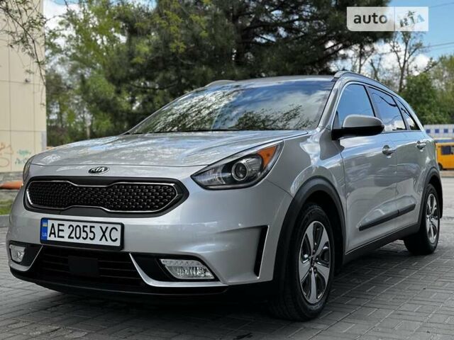 Кіа Niro, об'ємом двигуна 1.58 л та пробігом 40 тис. км за 18500 $, фото 2 на Automoto.ua