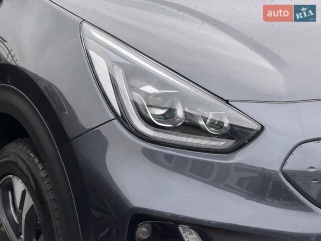 Киа Niro, объемом двигателя 0 л и пробегом 162 тыс. км за 16700 $, фото 2 на Automoto.ua