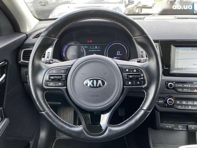 Киа Niro, объемом двигателя 0 л и пробегом 128 тыс. км за 17900 $, фото 22 на Automoto.ua