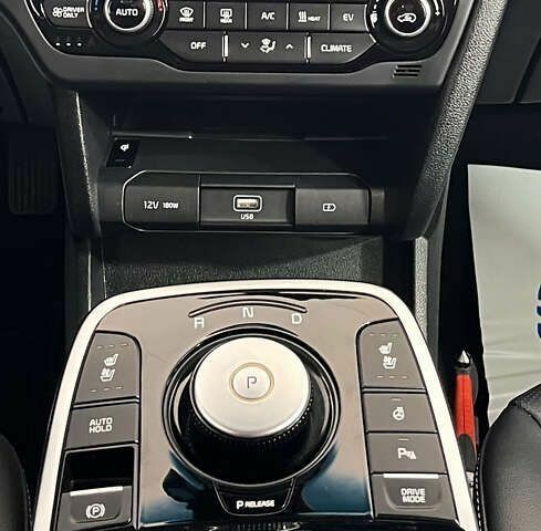 Киа Niro 2019 в Львове на Automoto.ua Киа Niro, объемом двигателя 0 л и пробегом 87 тыс. км за 18950 $, фото 10 на Automoto.ua