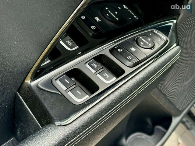Киа Niro, объемом двигателя 0 л и пробегом 146 тыс. км за 14500 $, фото 19 на Automoto.ua