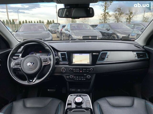 Киа Niro, объемом двигателя 0 л и пробегом 79 тыс. км за 18200 $, фото 2 на Automoto.ua