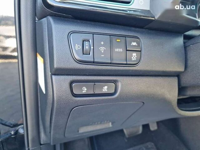 Киа Niro, объемом двигателя 0 л и пробегом 120 тыс. км за 18600 $, фото 19 на Automoto.ua