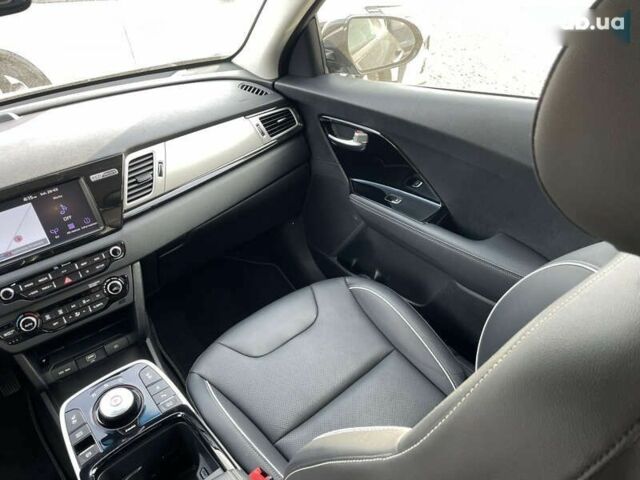 Киа Niro, объемом двигателя 0 л и пробегом 136 тыс. км за 17400 $, фото 14 на Automoto.ua
