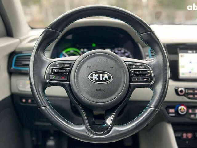 Кіа Niro, об'ємом двигуна 0 л та пробігом 92 тис. км за 18999 $, фото 9 на Automoto.ua