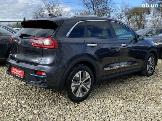Киа Niro, объемом двигателя 0 л и пробегом 79 тыс. км за 18200 $, фото 17 на Automoto.ua