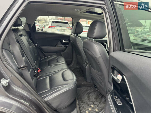 Киа Niro, объемом двигателя 0 л и пробегом 162 тыс. км за 16700 $, фото 5 на Automoto.ua