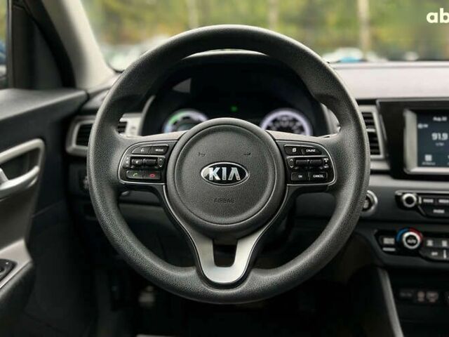 Киа Niro 2019 в Львове на Automoto.ua Киа Niro, объемом двигателя 0 л и пробегом 91 тыс. км за 17999 $, фото 12 на Automoto.ua