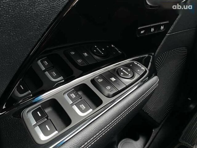 Киа Niro, объемом двигателя 0 л и пробегом 108 тыс. км за 18600 $, фото 26 на Automoto.ua