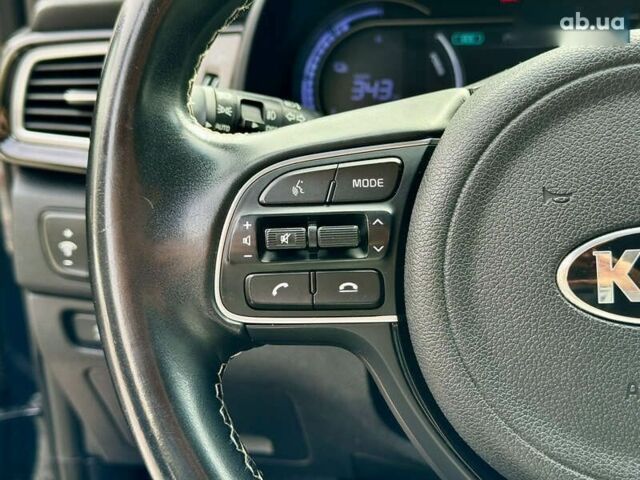 Киа Niro, объемом двигателя 0 л и пробегом 146 тыс. км за 14500 $, фото 22 на Automoto.ua